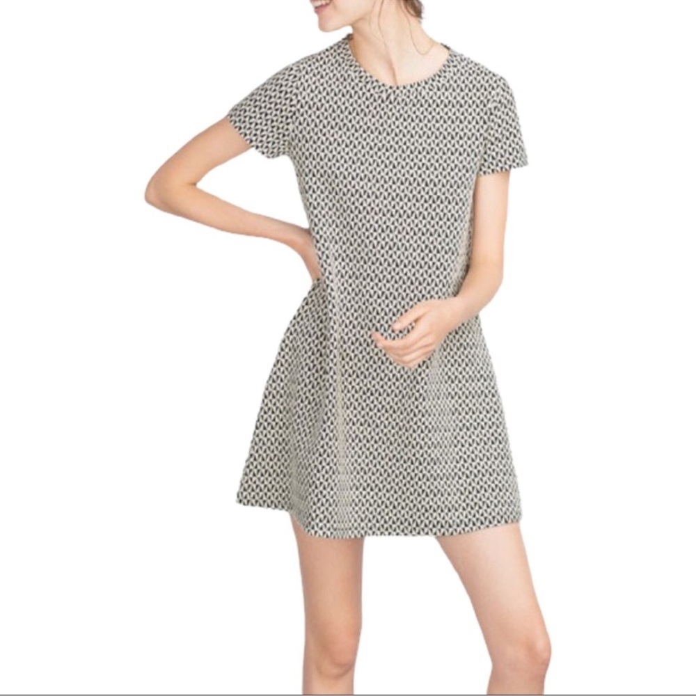 ZARA Trafaluc Geometric Shift Short Sleeve Dress Women’s Small